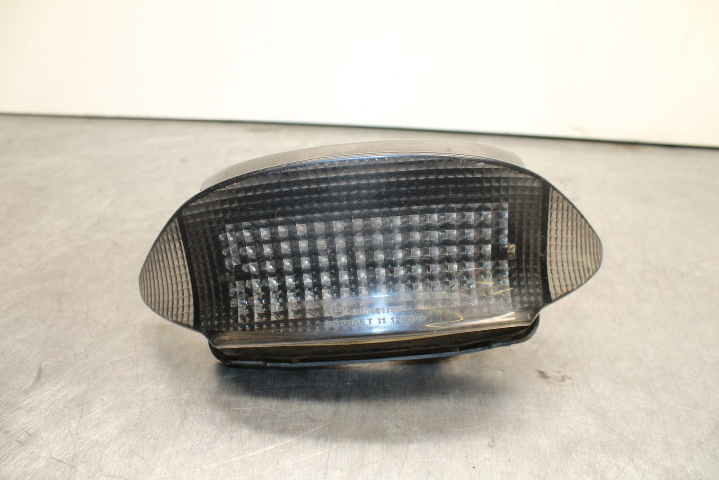 95-98 HONDA CBR600F3 REAR TAIL TAILLIGHT BACK BRAKE LIGHT BB122