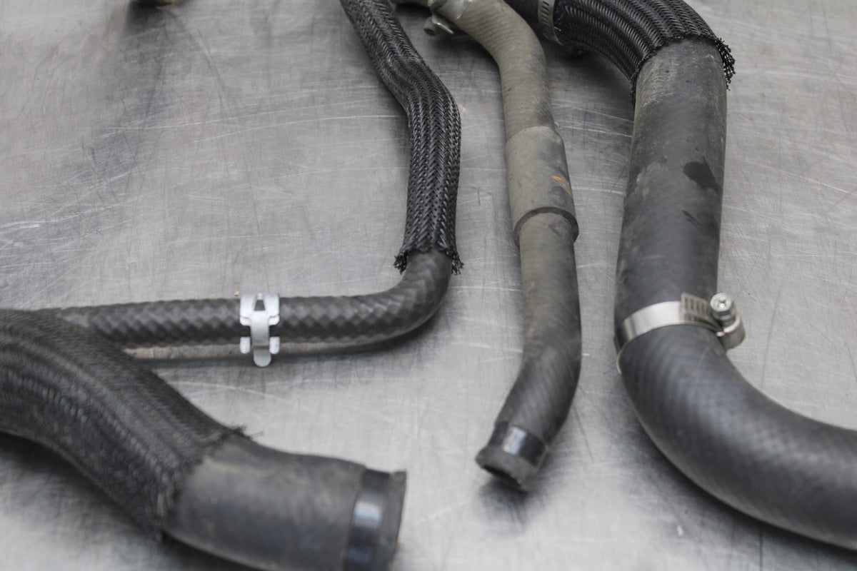 11-26 SUZUKI GSXR750 RADIATOR HOSES ENGINE COOLANT WATER PIPES HOSE BB900
