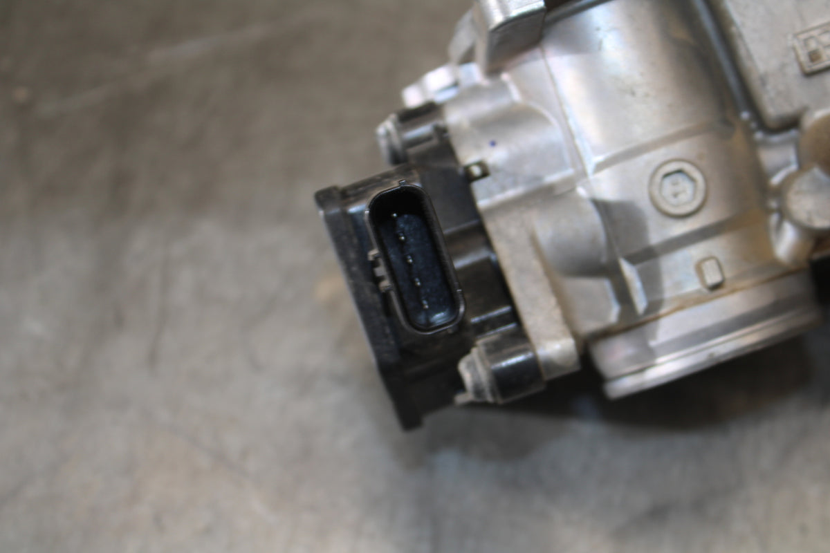 13-15 HONDA CBR500R MAIN FUEL INJECTORS / THROTTLE BODIES 16400-MGZ-A02 BB704