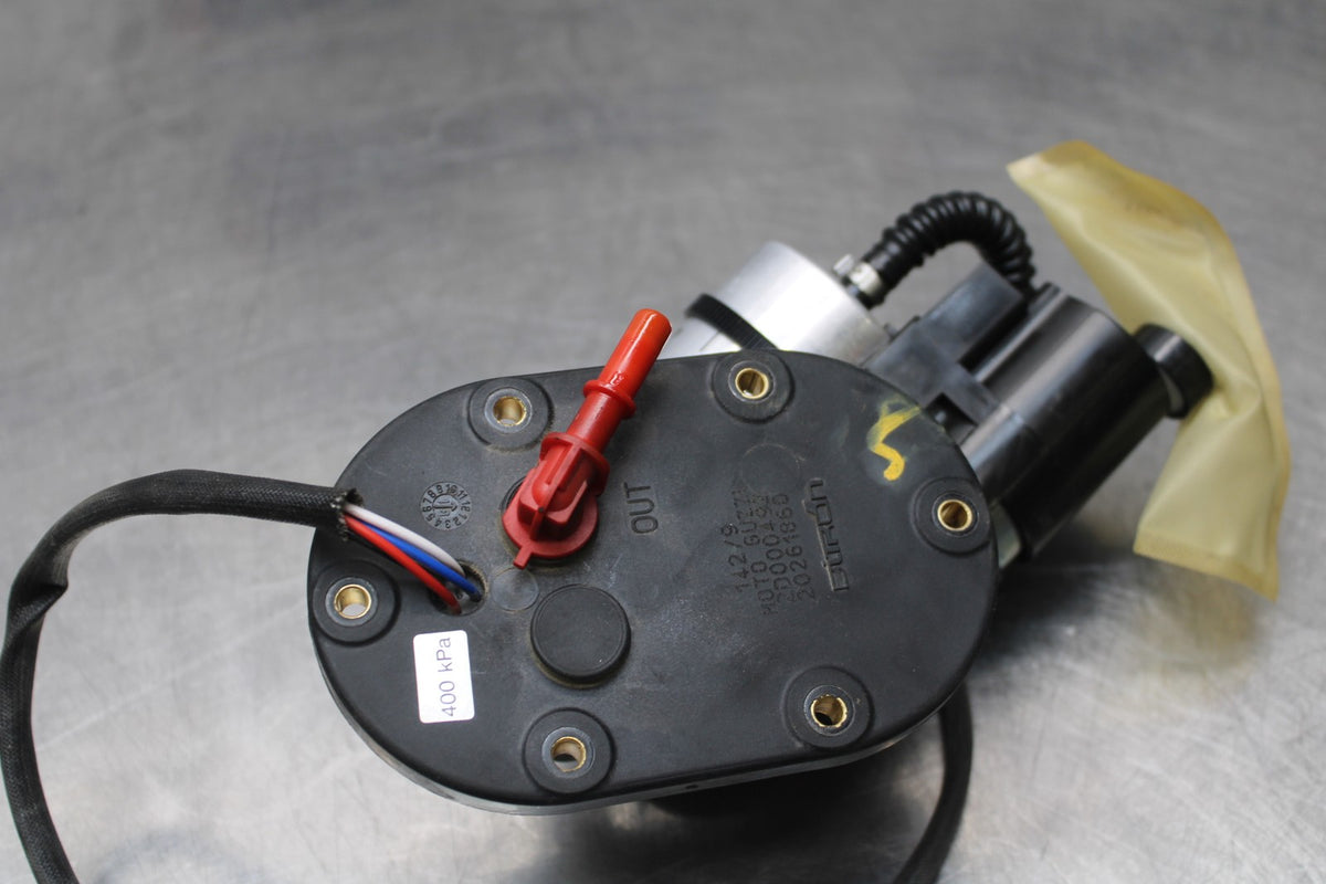 19 MOTO GUZZI V7 III FUEL PUMP GAS PETROL SENDER UNIT BB831