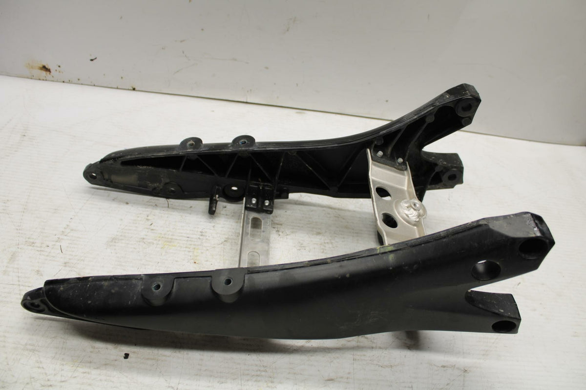 06-07 SUZUKI GSXR600 REAR SUBFRAME BACK SUB FRAME BB289