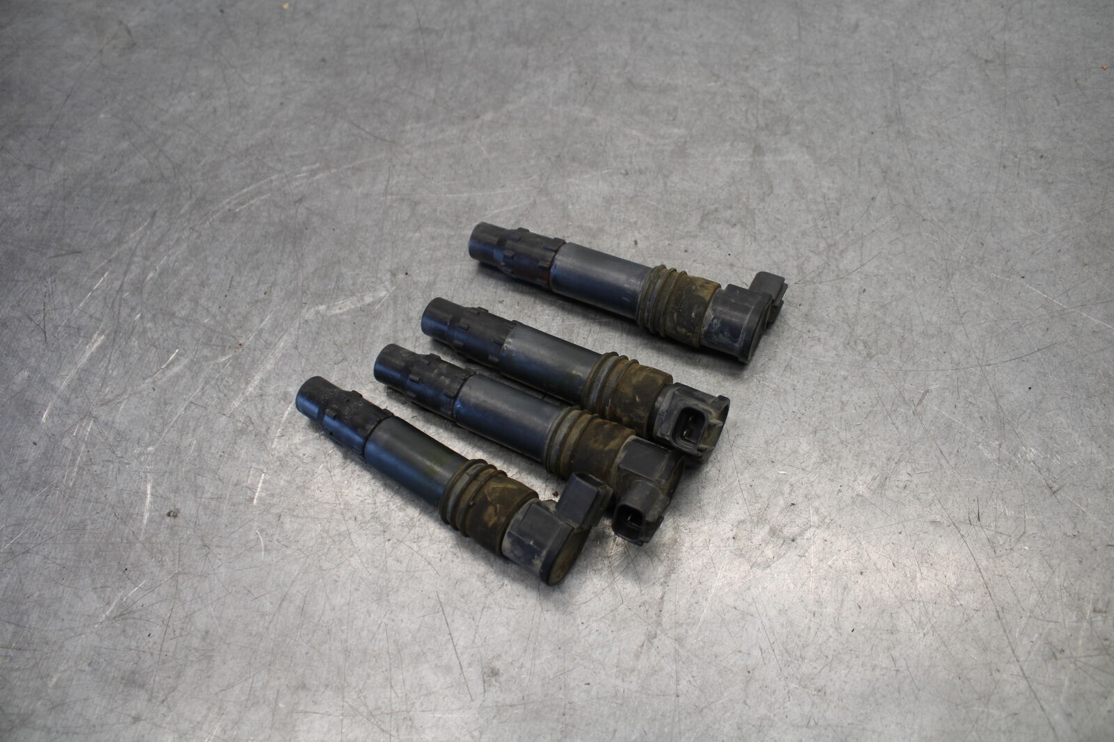 05-06 SUZUKI GSXR1000 IGNITION COILS COIL SPARK PLUG CAPS 33410-35F10 BB663