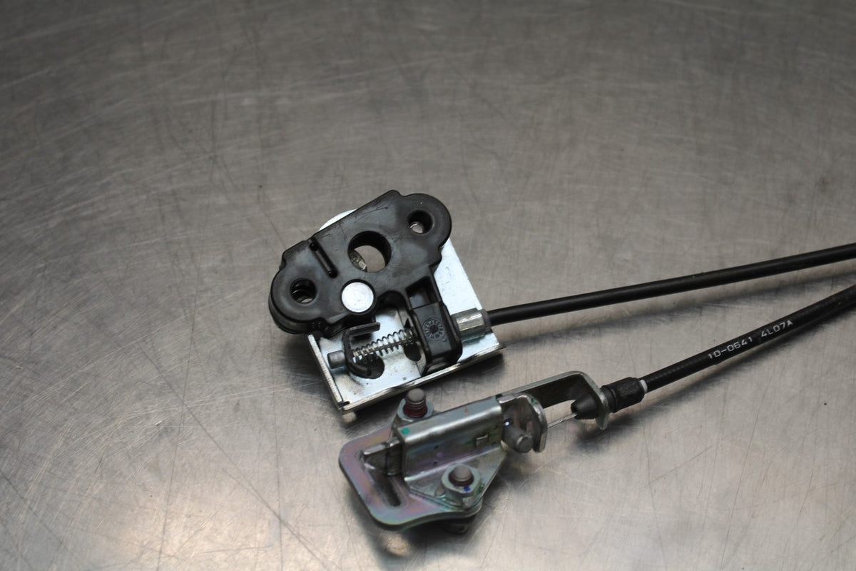 23-26 KAWASAKI NINJA ZX4RR REAR PASSENGER SEAT LATCH LOCK ASSEMBLY SET BB898