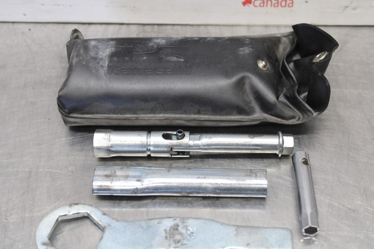 08-09 KAWASAKI NINJA ZX14R STOCK TOOLS OEM TOOL BAG KIT SET BB932