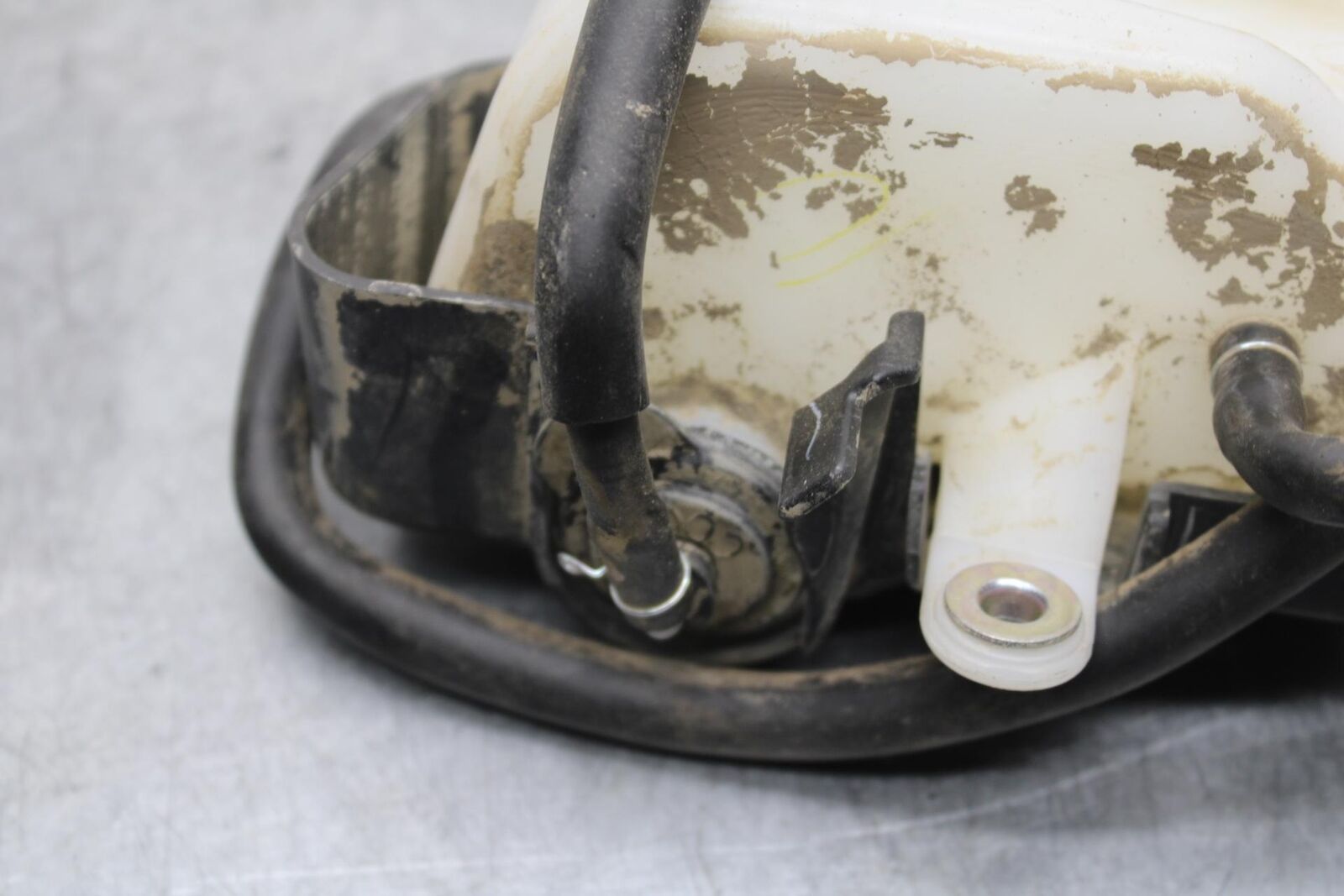 19 YAMAHA YZF R3 COOLANT WATER TANK RESERVOIR BOTTLE BB56