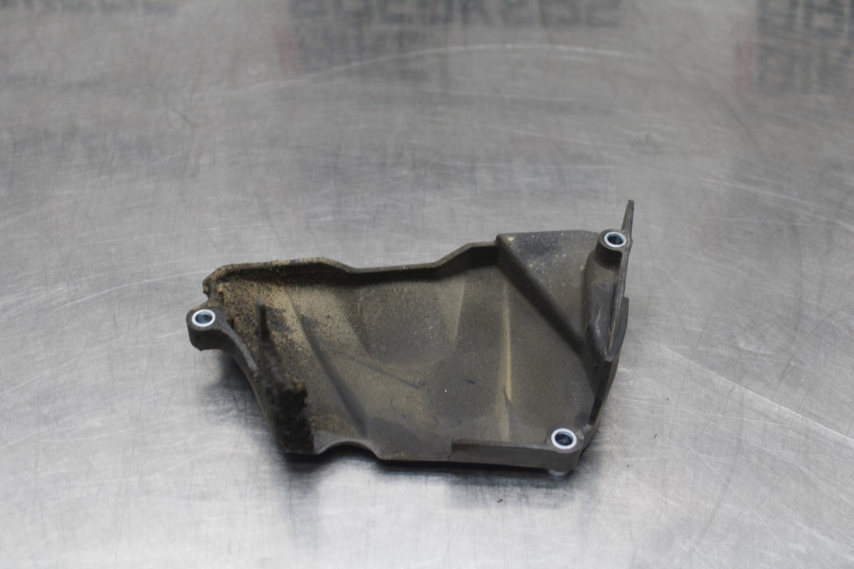 03-05 YAMAHA YZF R6  ENGINE SPROCKET COVER BB793