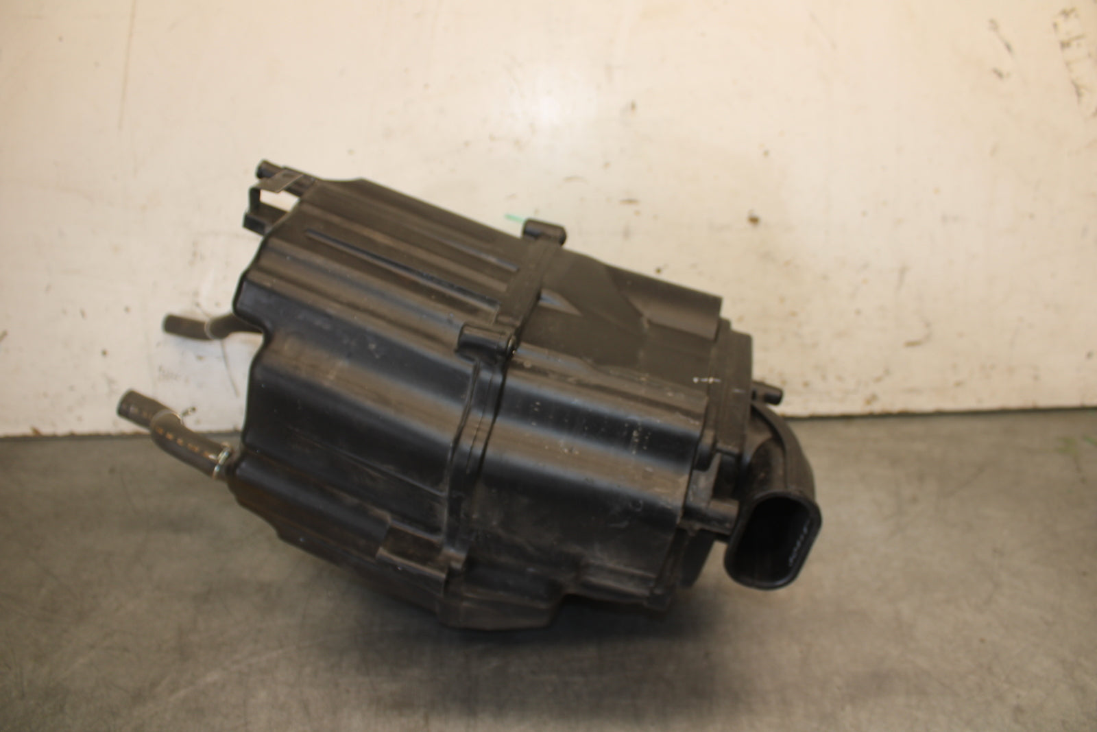 13-15 HONDA CBR500R AIRBOX AIR INTAKE FILTER BOX 17225-MGZ-D00 BB704