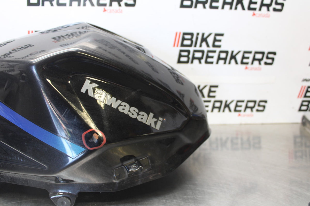 24-25 KAWASAKI NINJA 500 ABS GAS TANK FUEL CELL PETROL RESERVOIR BB899