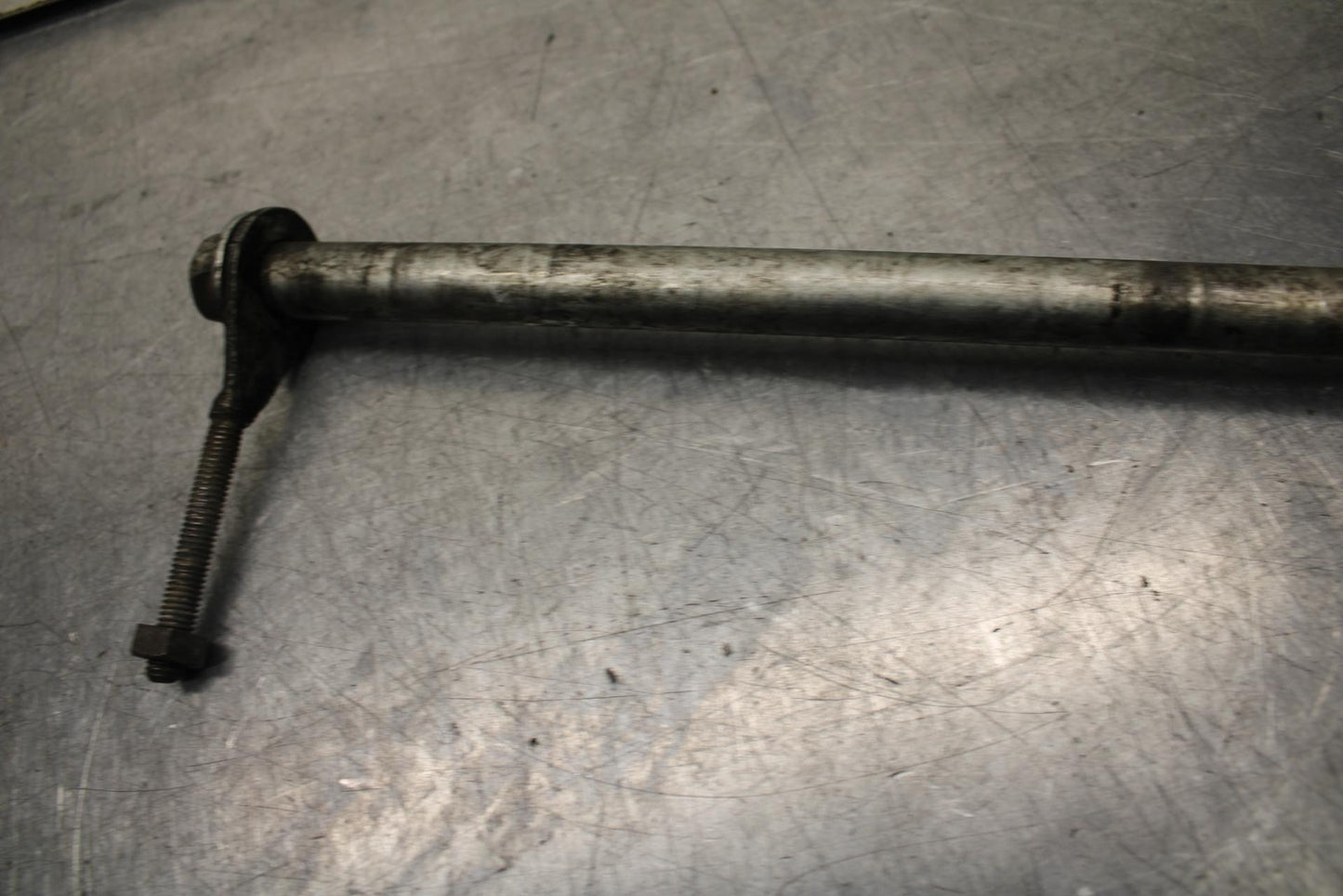 1996 Kawasaki Vulcan 800 VN800B Classic REAR AXLE WHEEL RIM PIVOT BOLT AXEL BB93