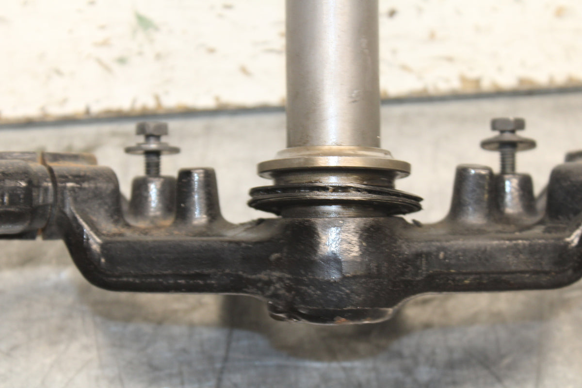 79-82 HONDA CB650 FRONT FORKS CLAMP LOWER TRIPLE TREE STEM BB107