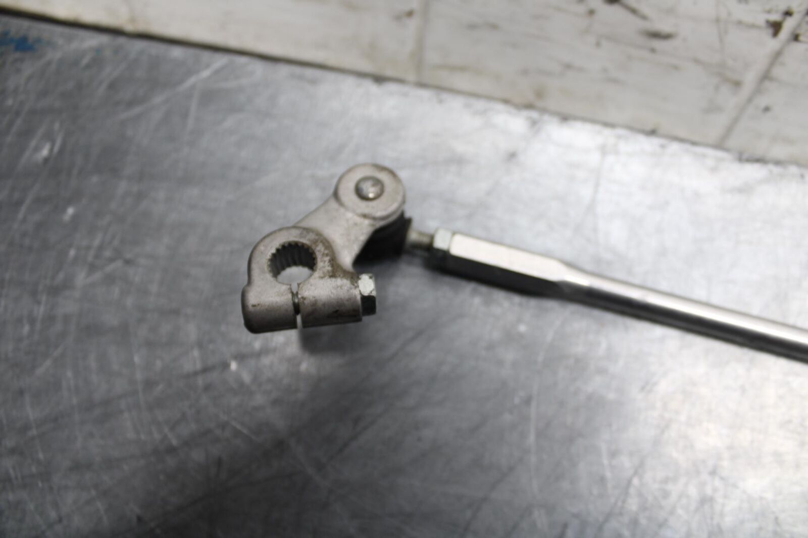 11-22 SUZUKI GSXR 600  SHIFTER LINKAGE SHIFT LINK PEDAL BB485
