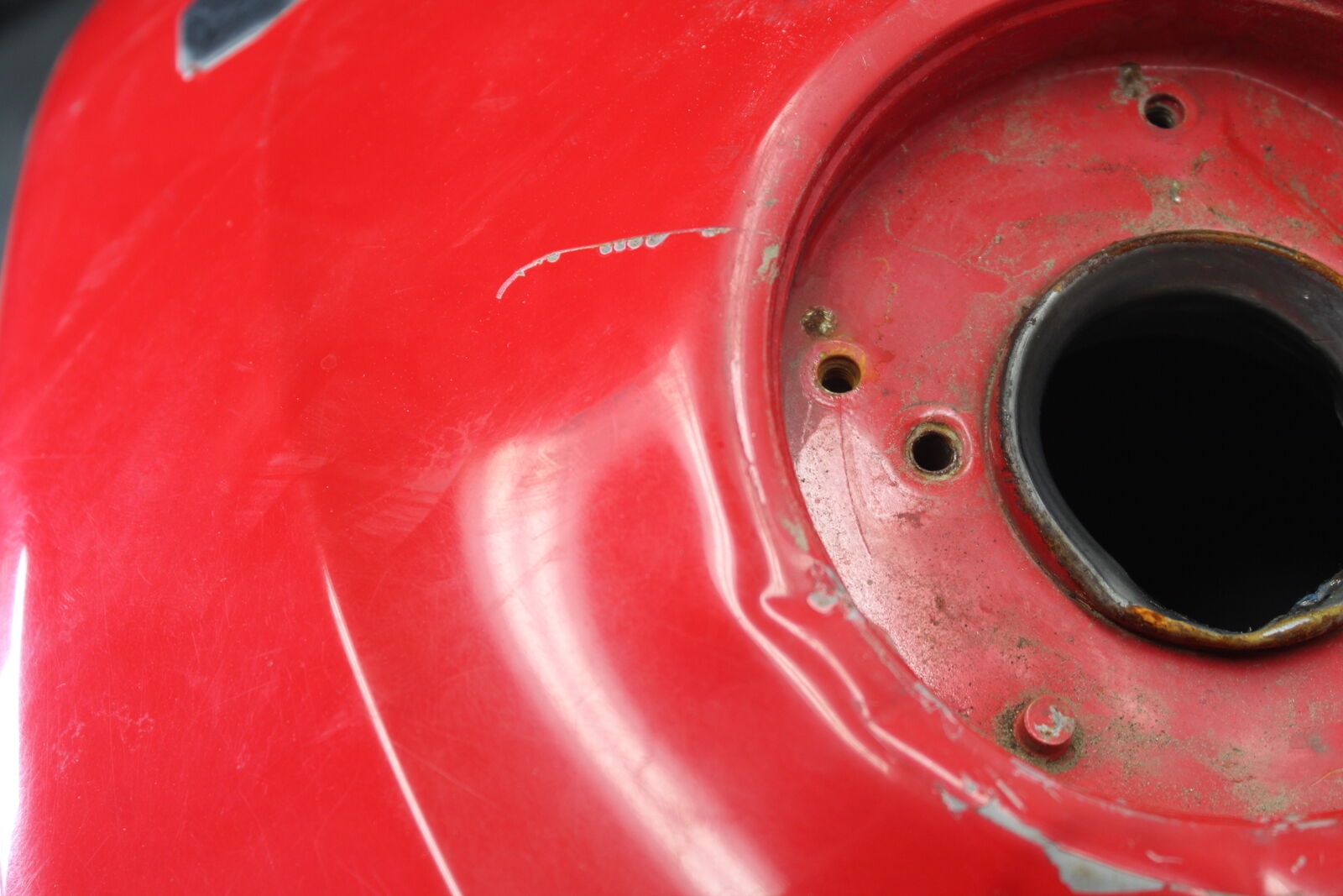 06-07 SUZUKI GSXR 600 GAS TANK FUEL CELL PETROL RESERVOIR BB694