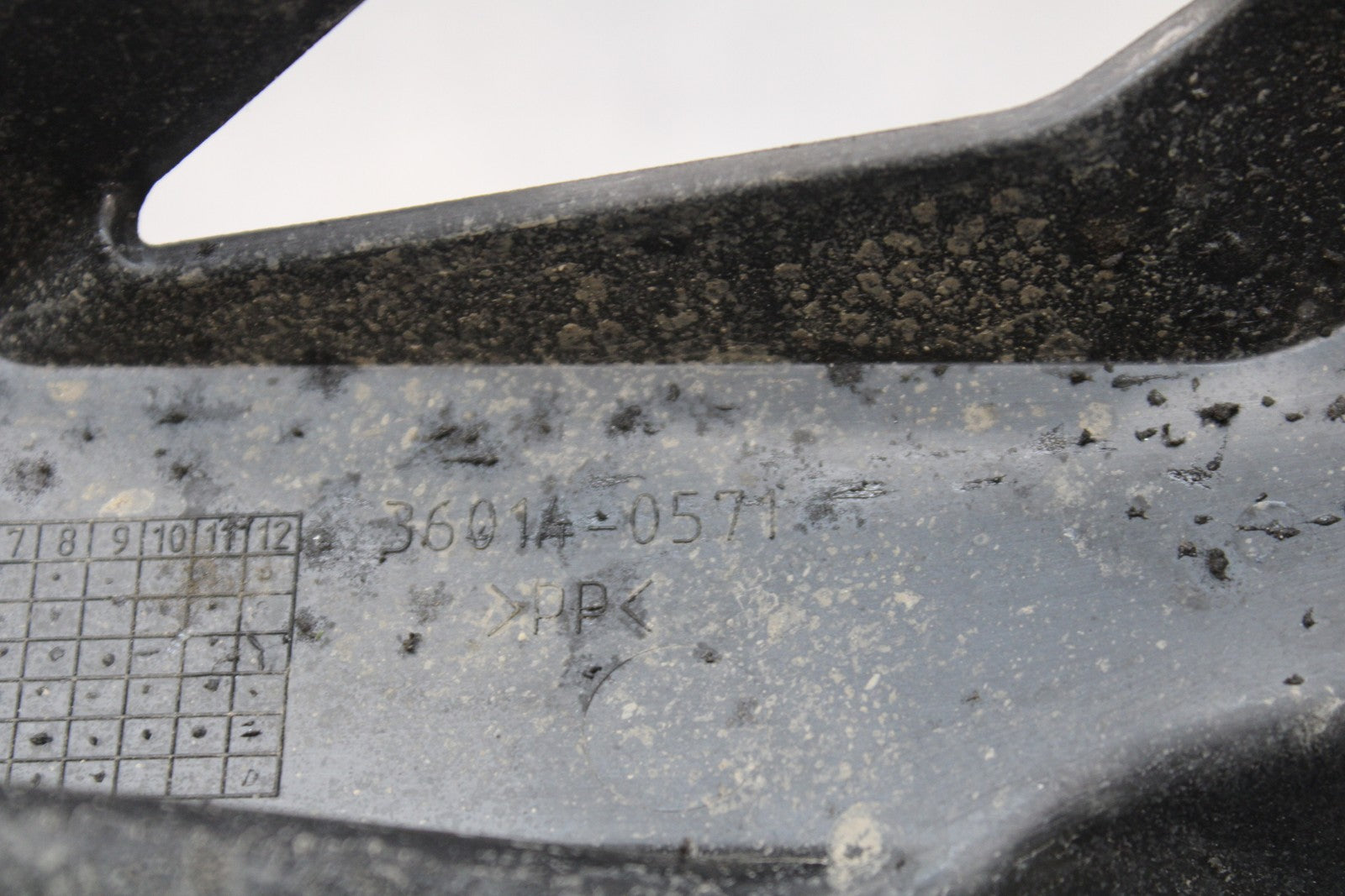 18-23 KAWASAKI NINJA 400 EX400 REAR BACK DRIVE CHAIN GUARD COVER SHIELD BB192