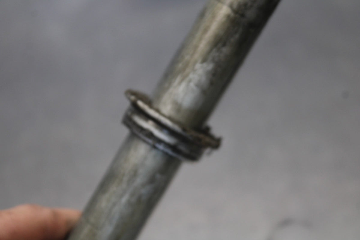 05-06 HONDA CBR600RR REAR AXLE BACK WHEEL RIM PIVOT BOLT AXEL BB893