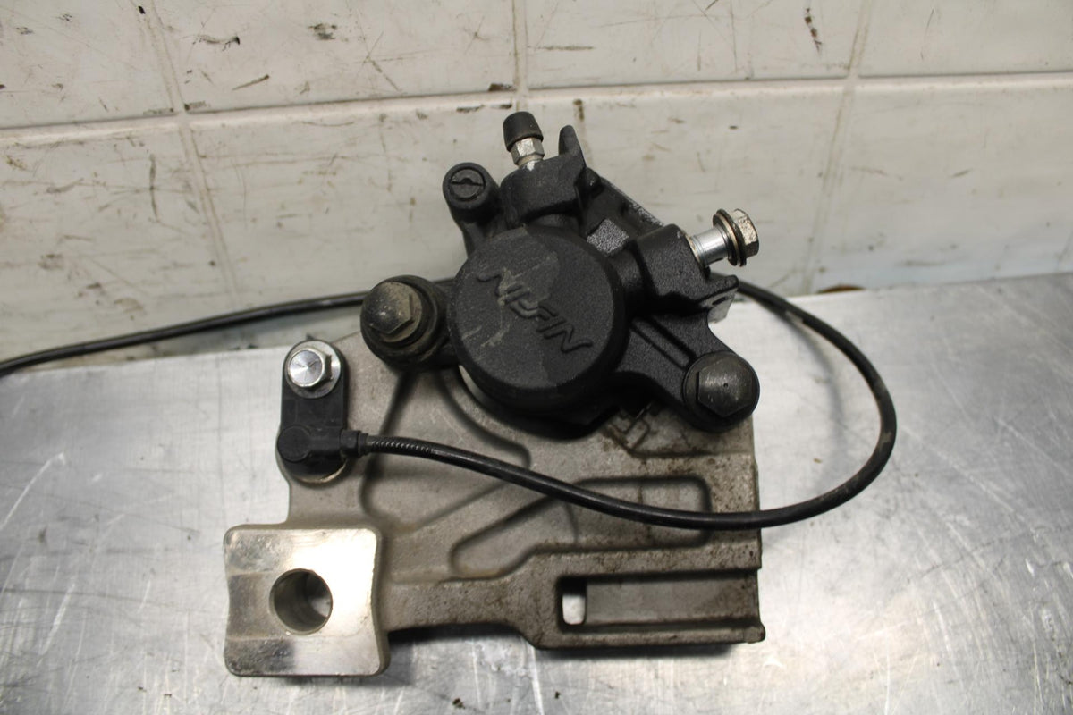 17-23 SUZUKI GSXR 250 GSX250RL8 REAR BACK BRAKE CALIPER W MOUNT BRACKET BB490
