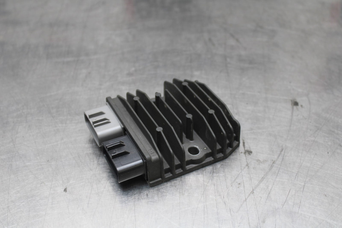 14-17 YAMAHA FZ07 RECTIFIER VOLTAGE REGULATOR BB766