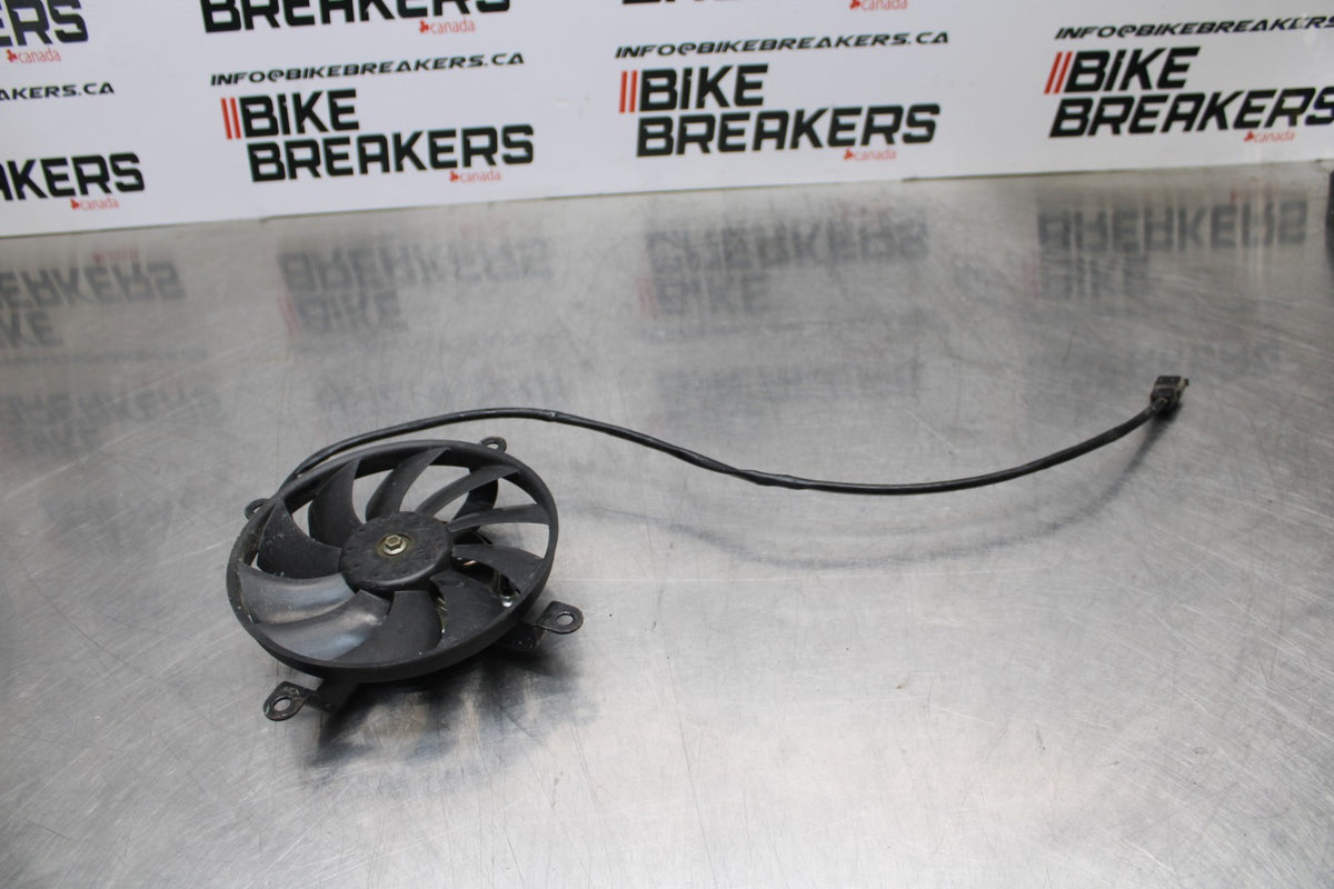 08 KAWASAKI VULCAN 900 ENGINE RADIATOR COOLING FAN BB184