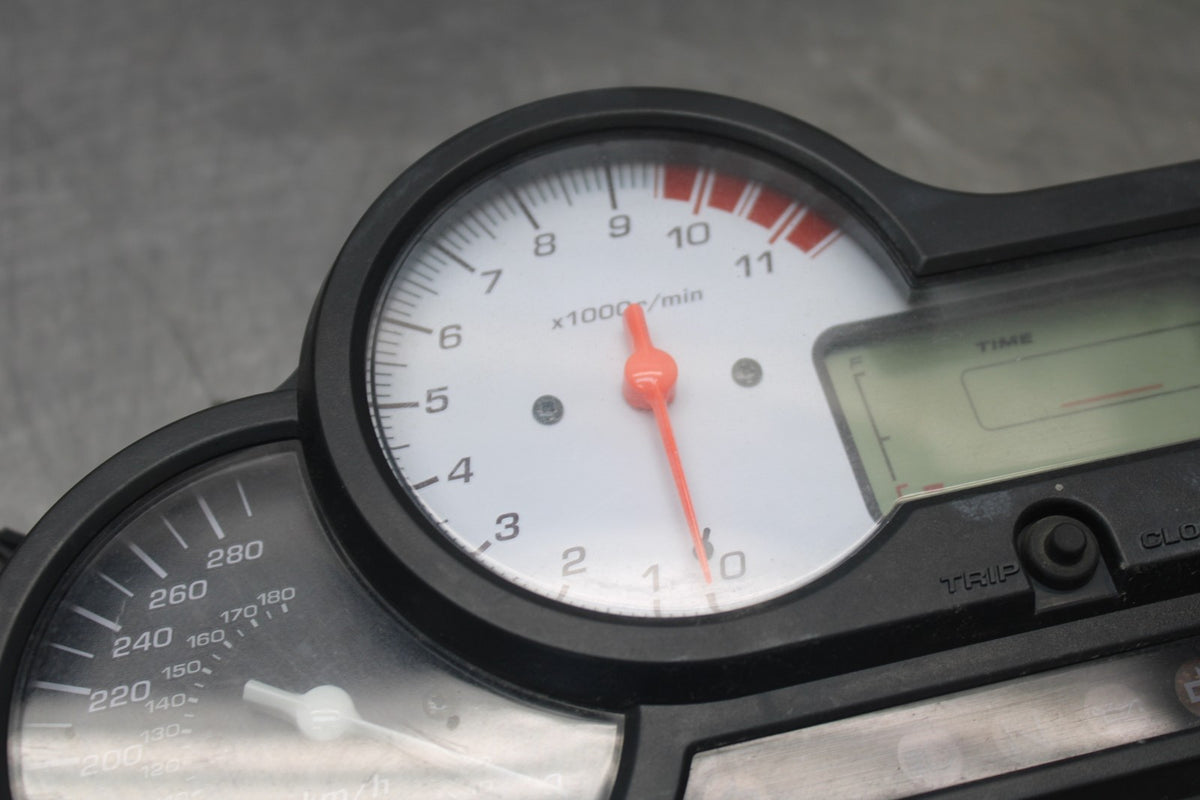 98-05 HONDA SUPER HAWK 1000 VTR1000F SPEEDO TACH GAUGES DISPLAY CLUSTER BB924