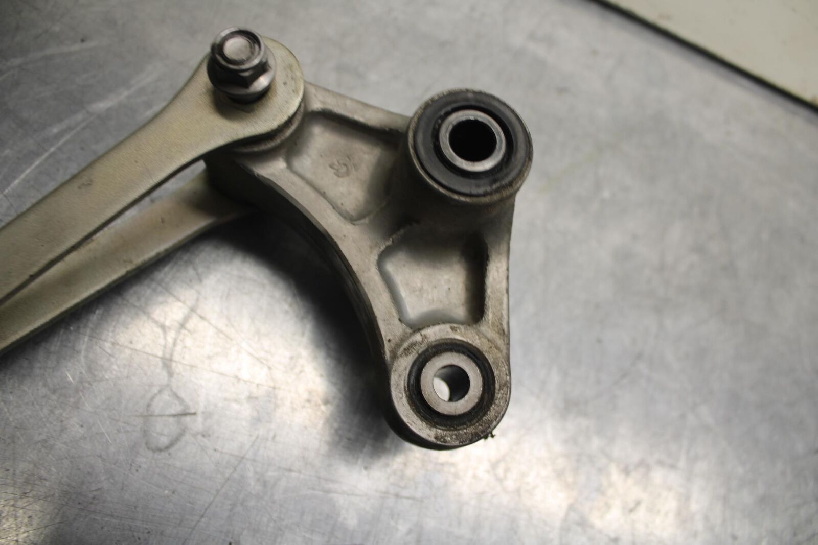 23 KAWASAKI NINJA ZX6R 636 REAR DOGBONE SHOCK LINKAGE LINK BB609