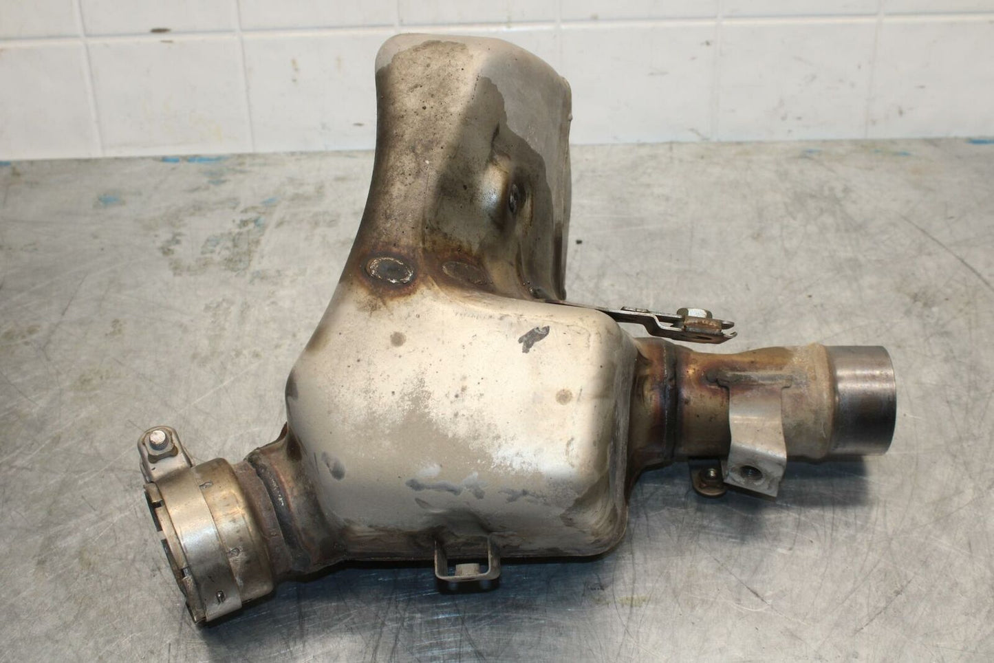 19-20 KAWASAKI NINJA ZX6R ZX636 EXHAUST MIDPIPE MID MIDDLE PIPE BB419