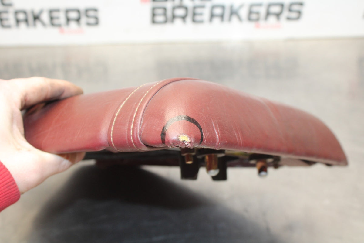 00 SUZUKI GSXR750 REAR BACK PASSENGER TANDEM SEAT PAD SADDLE PILLION BB820