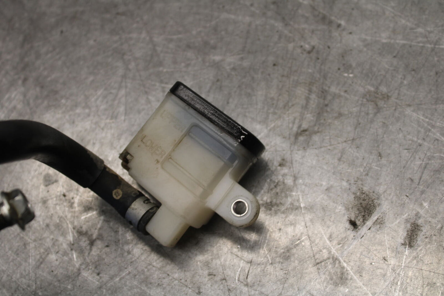 06-07 SUZUKI GSXR 600 REAR BACK BRAKE MASTER CYLINDER W RESERVOIR BB694