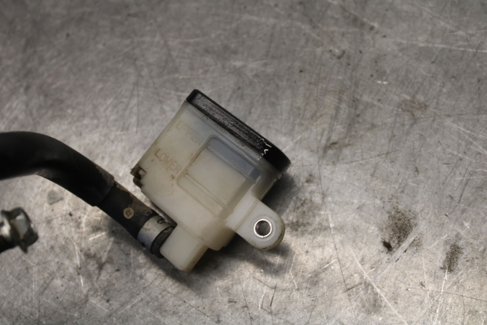 06-07 SUZUKI GSXR 600 REAR BACK BRAKE MASTER CYLINDER W RESERVOIR BB694