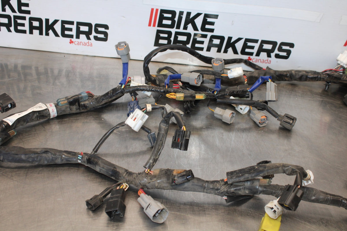 18 SUZUKI GSXR750 MAIN ENGINE WIRING HARNESS MOTOR WIRE LOOM BB891