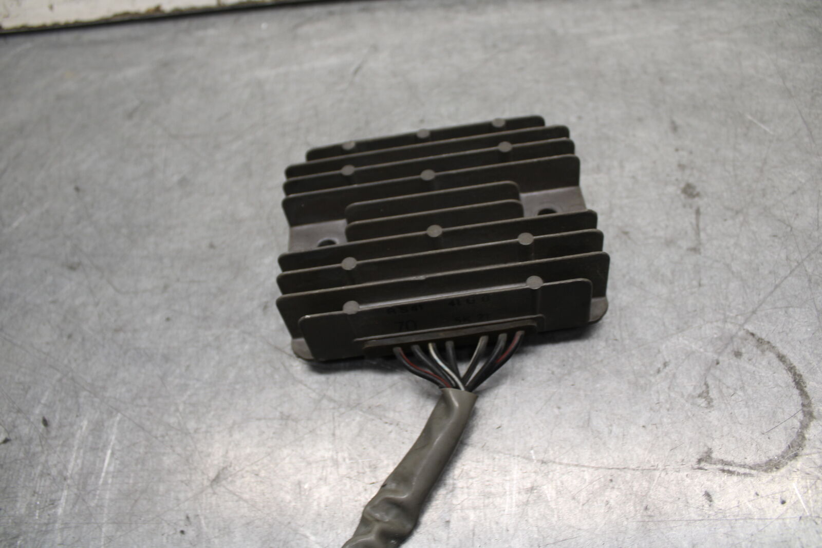 05-06 SUZUKI GSXR1000 RECTIFIER VOLTAGE REGULATOR BB677