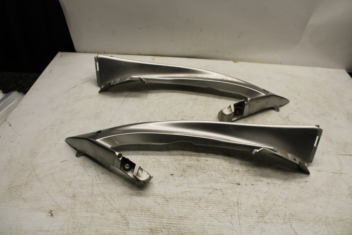 08-16 YAMAHA YZF R6 LEFT FRONT UPPER MID SIDE FAIRING COWL PLASTIC BB365