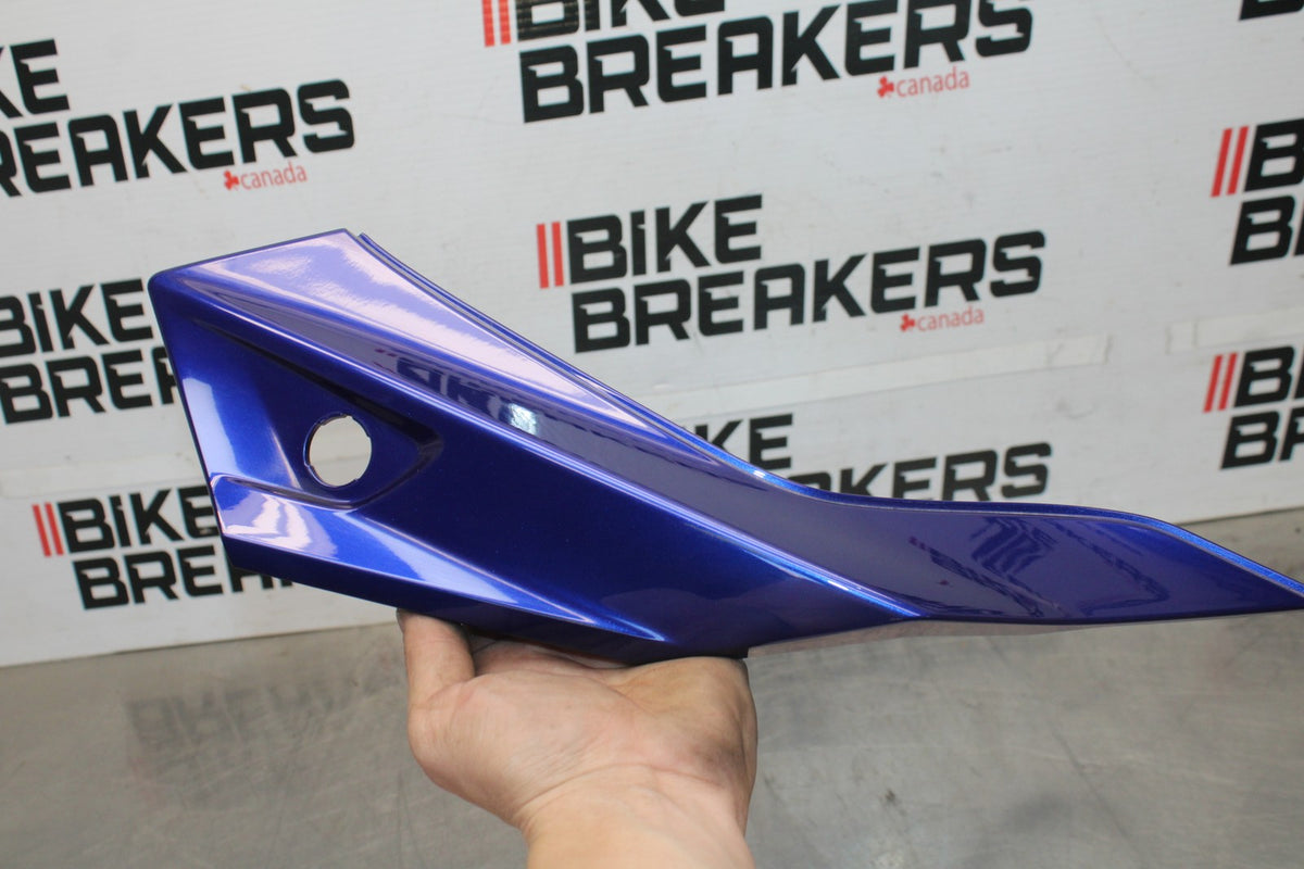 20-23 BMW F900R LEFT REAR BACK TAIL FAIRING COWL SHROUD BB923