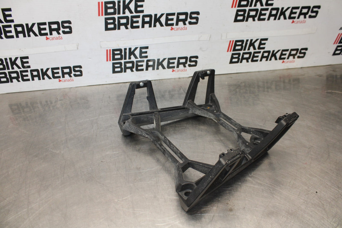 20-23 BMW F900R REAR RACK MOUNT BRACKET LUGGAGE RACK BB923