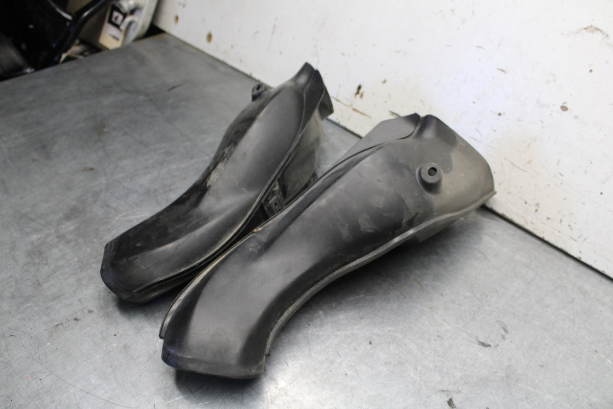 04-05 SUZUKI GSXR600 RIGHT LEFT AIR INTAKE DUCTS 94402-29G00 94403-29G00 BB658