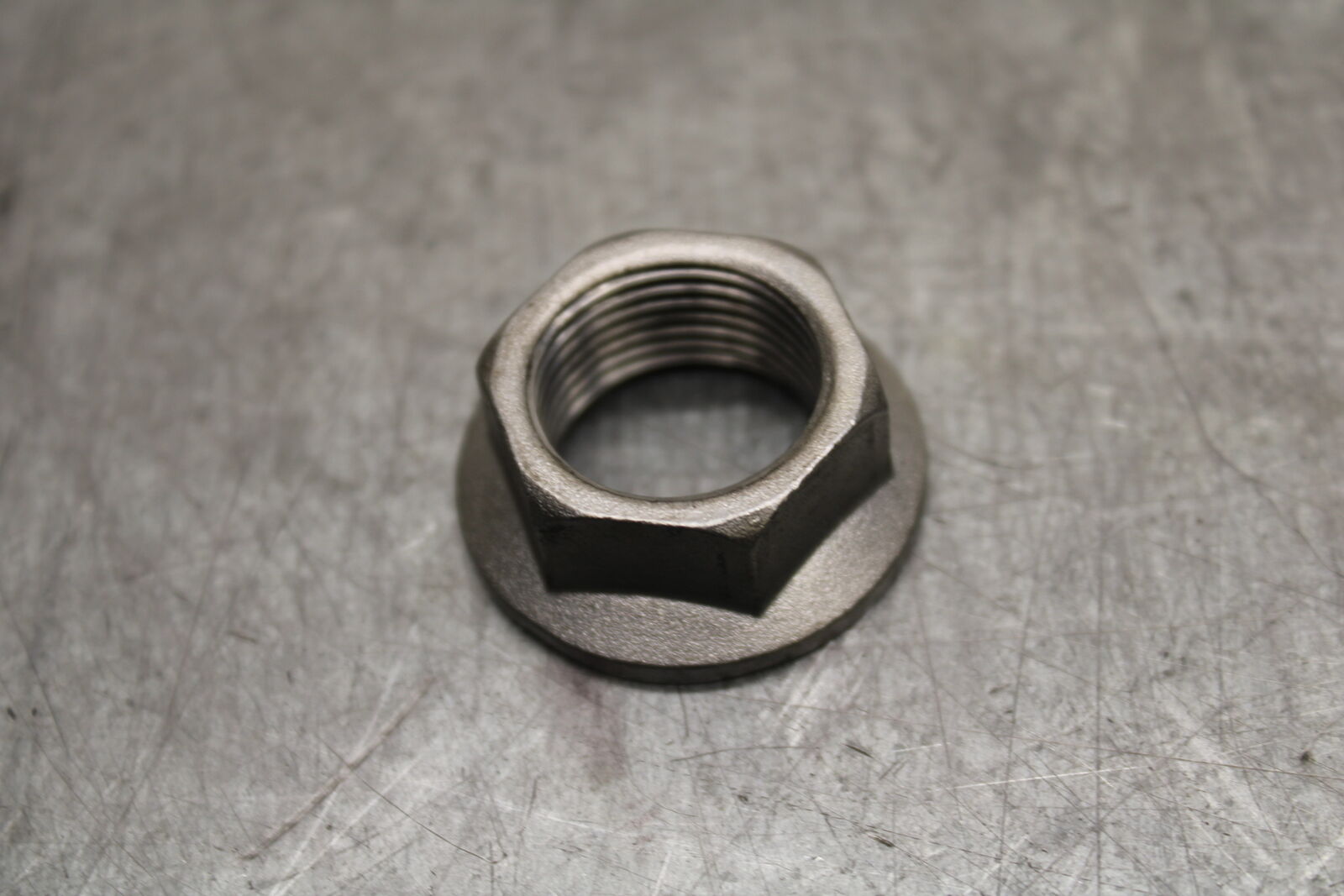 13-18 KAWASAKI NINJA ZX6R REAR BACK SWINGARM BOLT SUSPENSION PIVOT AXLE BB666