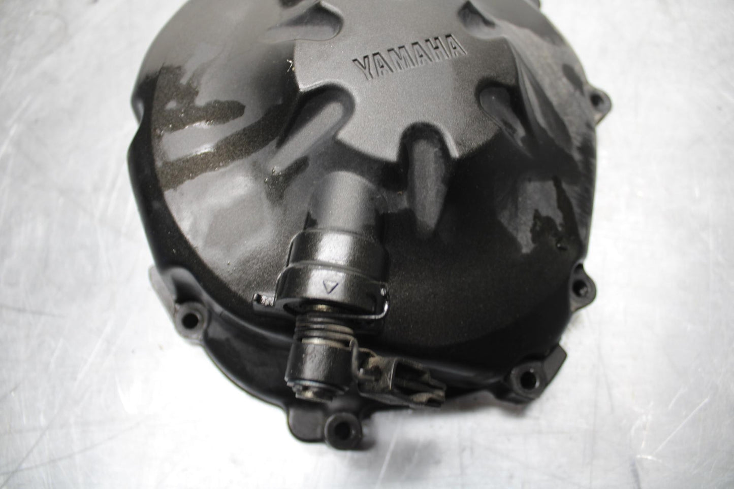 07 YAMAHA YZF R6 CLUTCH SIDE ENGINE MOTOR COVER 2C0-15421-00-00 BB495