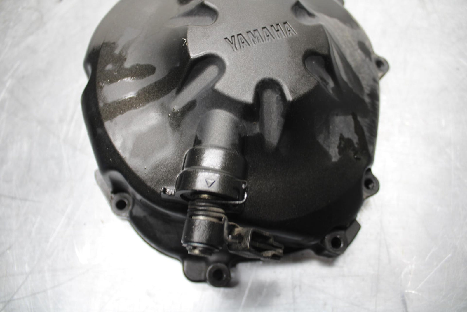 07 YAMAHA YZF R6 CLUTCH SIDE ENGINE MOTOR COVER 2C0-15421-00-00 BB495