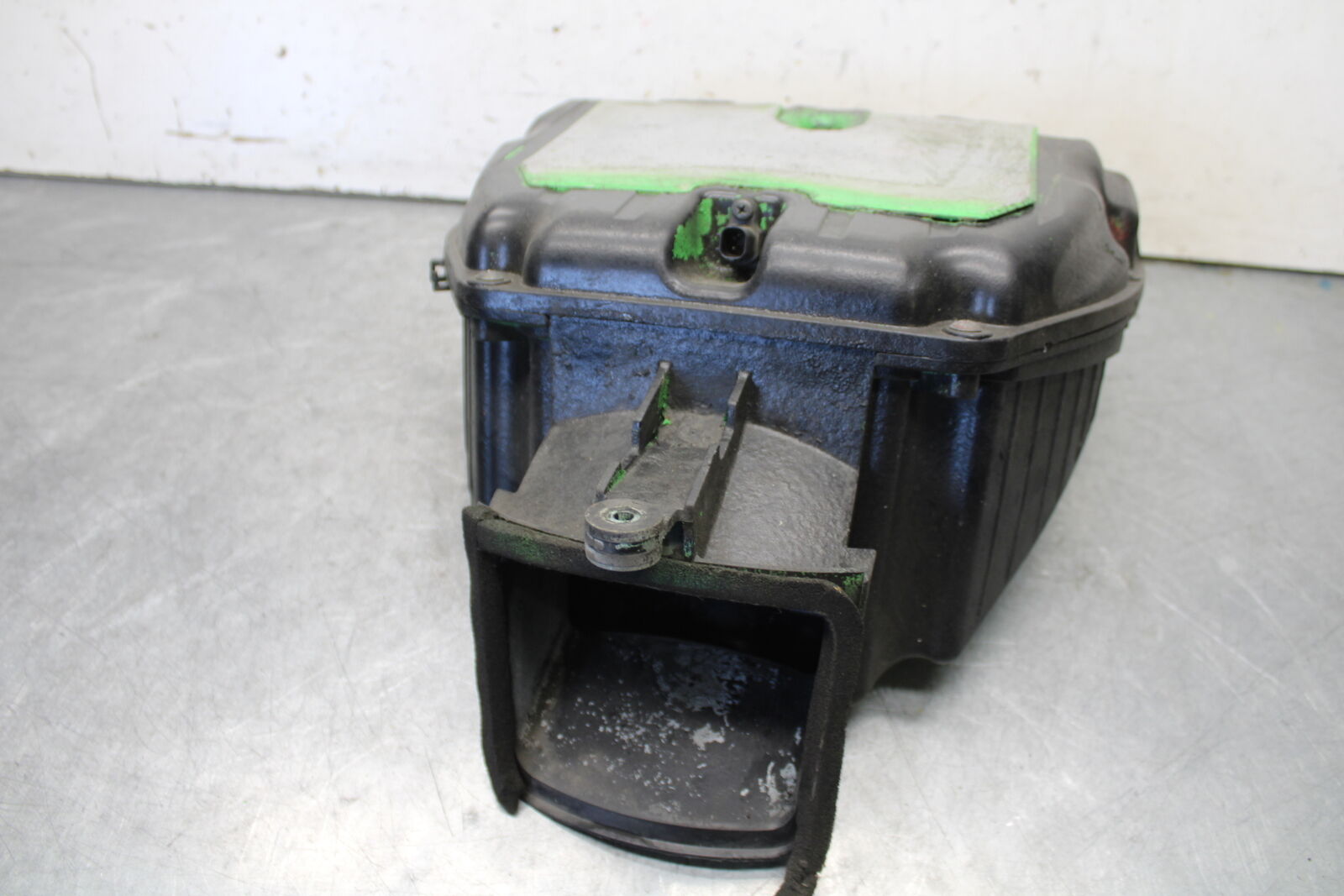 09-12 KAWASAKI NINJA ZX6R ZX600R AIRBOX AIR INTAKE FILTER BOX 11010-0198 BB656