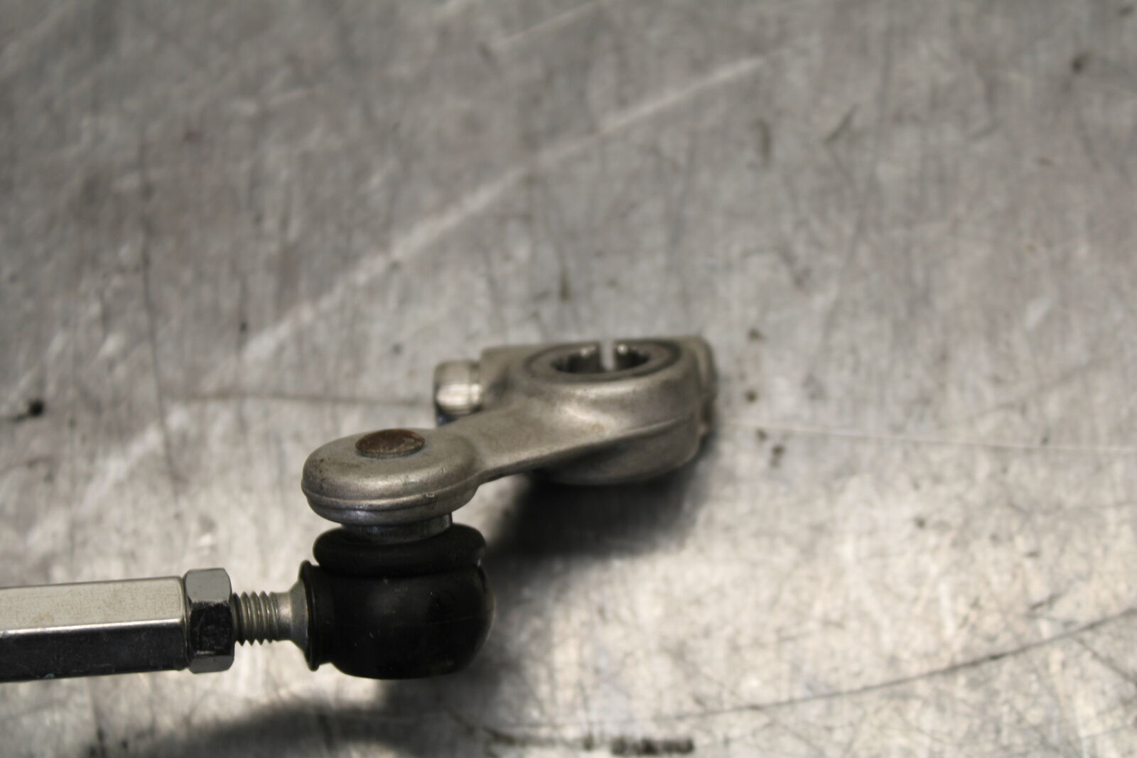 11-24 SUZUKI GSXR750 SHIFTER LINKAGE SHIFT LINK PEDAL BB714