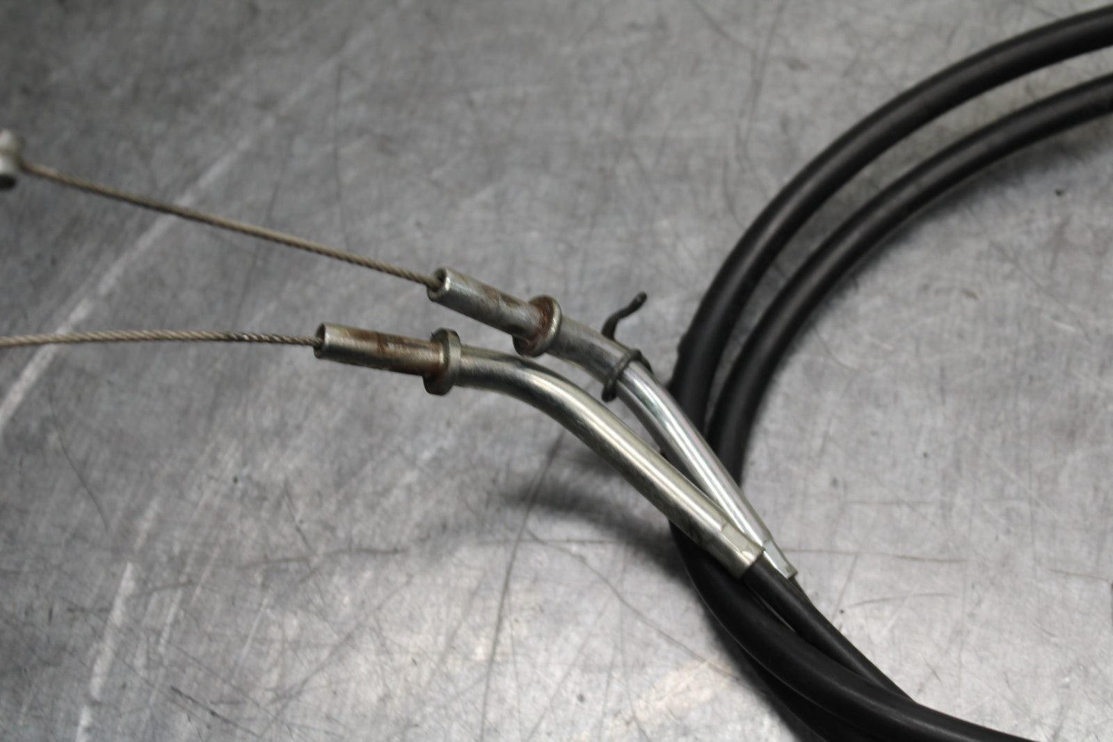 12-13 KAWASAKI Z1000 THROTTLE CABLES LINES BB743