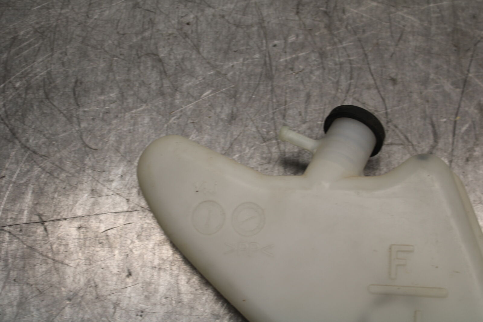 13 SUZUKI GSXR750 COOLANT WATER TANK RESERVOIR BOTTLE BB110