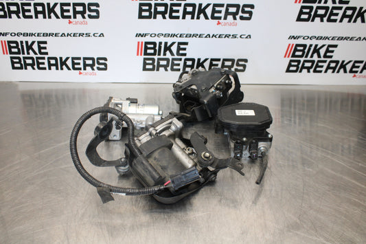 12-16 HONDA CBR1000RR FRONT REAR ABS PUMP UNIT MODULE SET BB157