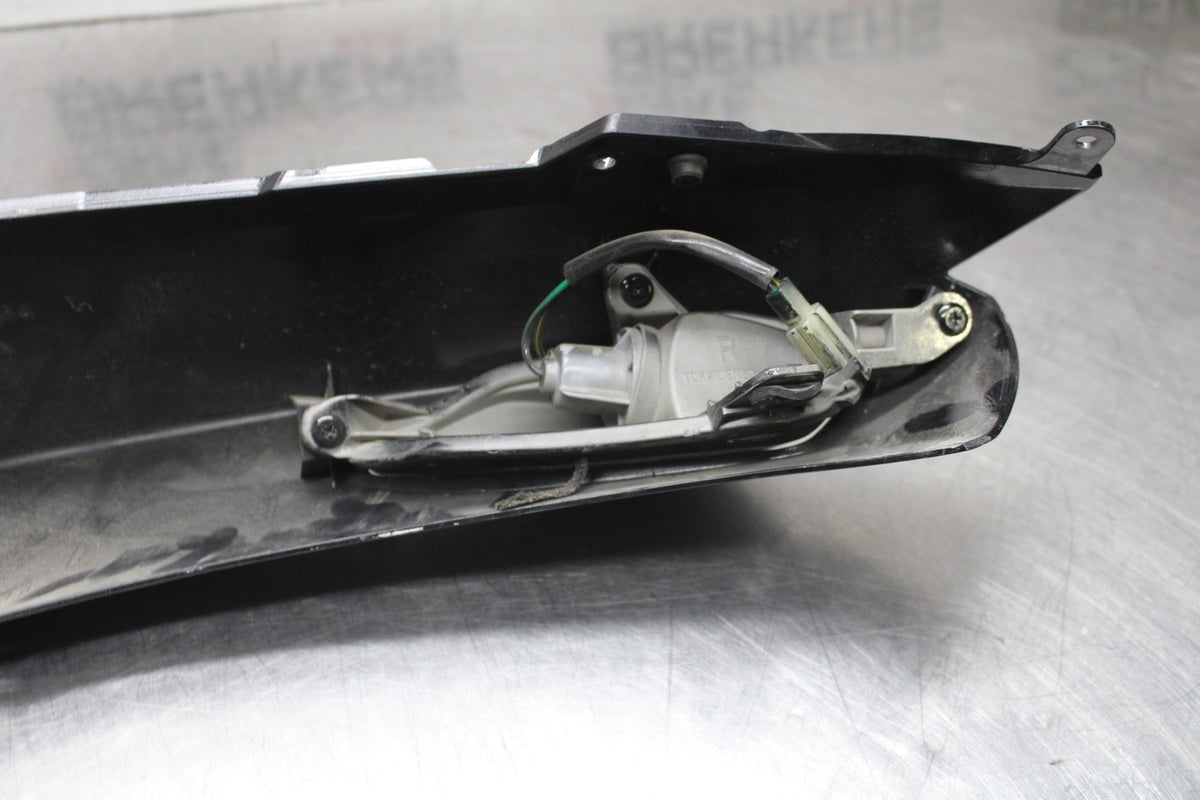 08 KAWASAKI NINJA ZX10R RIGHT REAR BACK TAIL FAIRING COWL SHROUD BB932