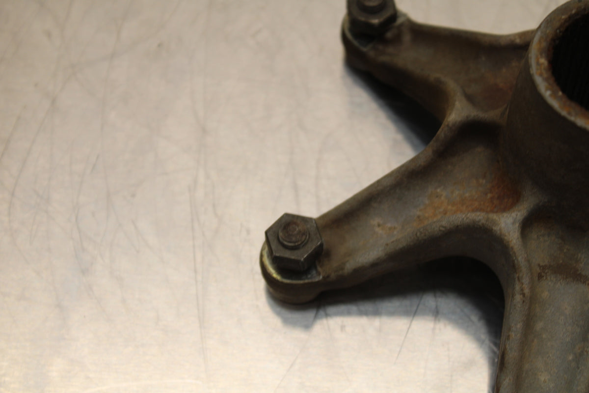 93 YAMAHA BANSHEE 350 REAR SPROCKET HUB BB135