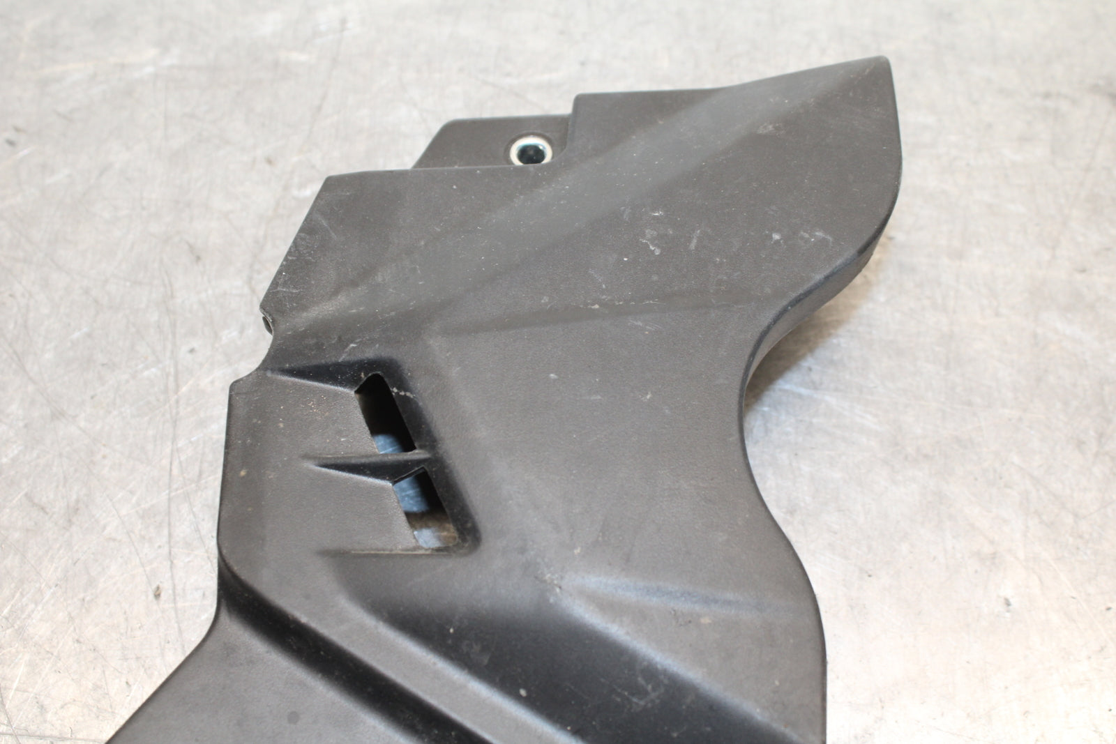 19-21 YAMAHA YZF R3 ENGINE SPROCKET COVER BB121