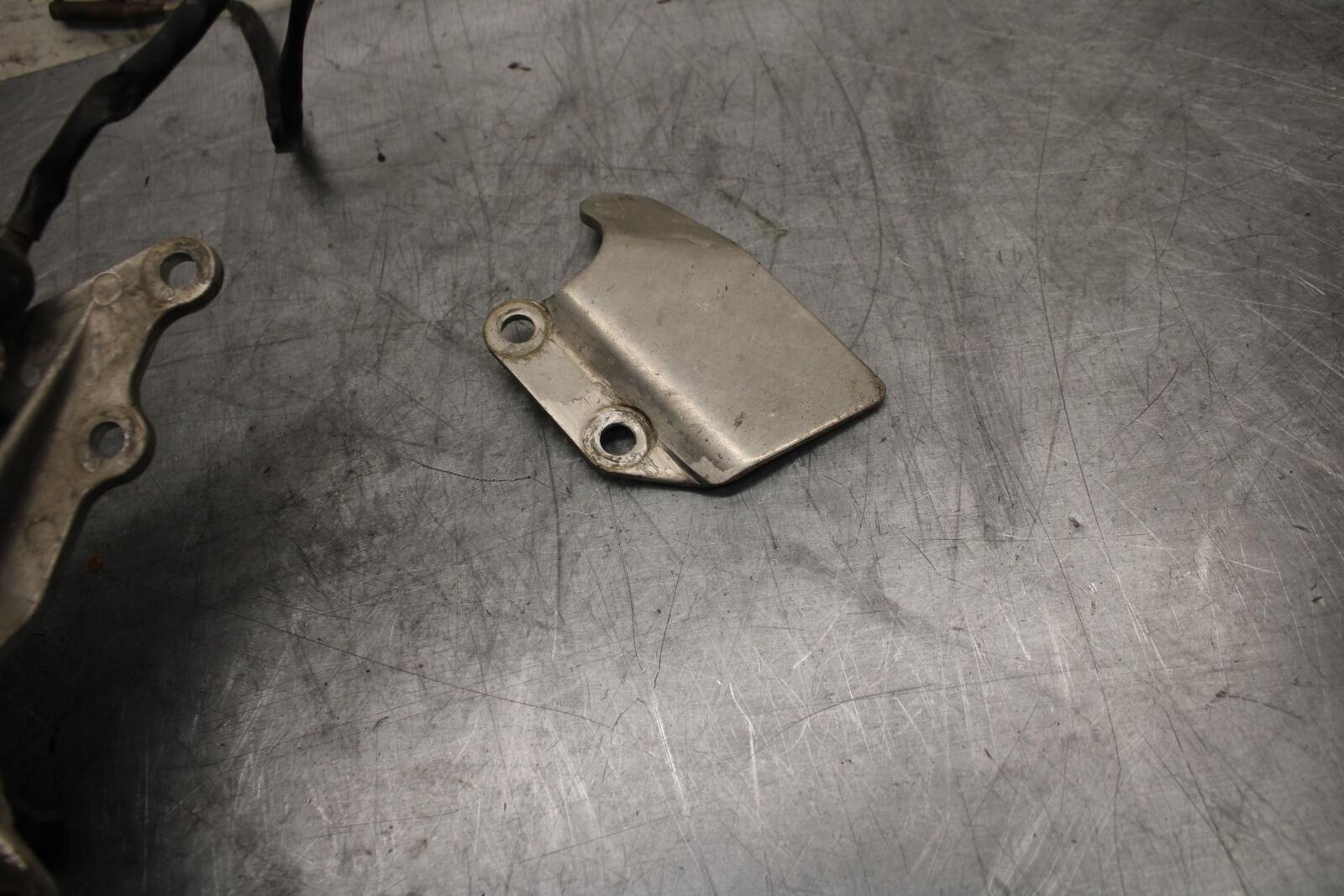 91-92 SUZUKI GSXR750 M  RIGHT REARSET REAR SET DRIVER FOOT PEG REST STOP BB493