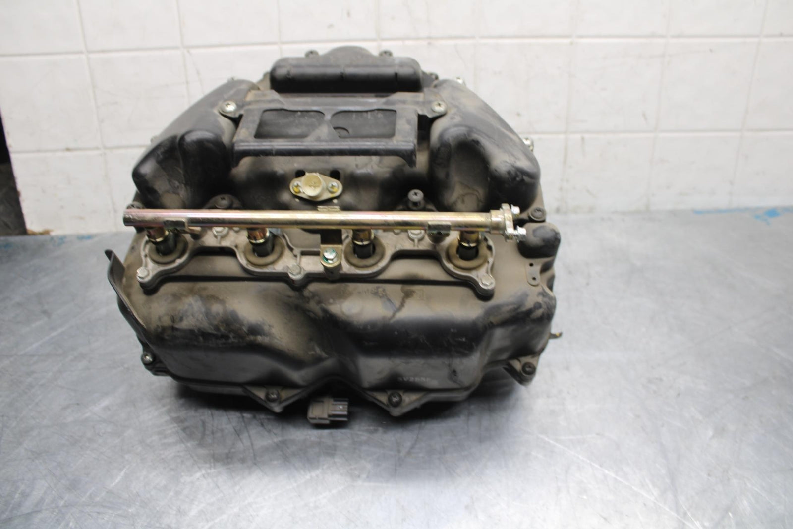 05-06 HONDA CBR600RR AIRBOX FILTER BOX 17221-MEE-D00 17231-MEE-670 BB484