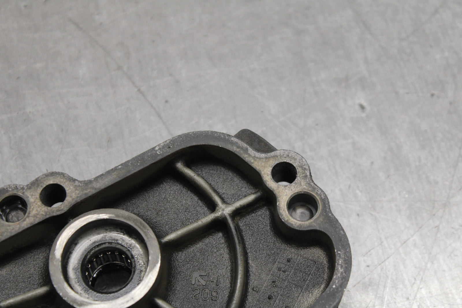 03-05 YAMAHA YZF R6  ENGINE MOTOR TIMING CHAIN COVER BB132