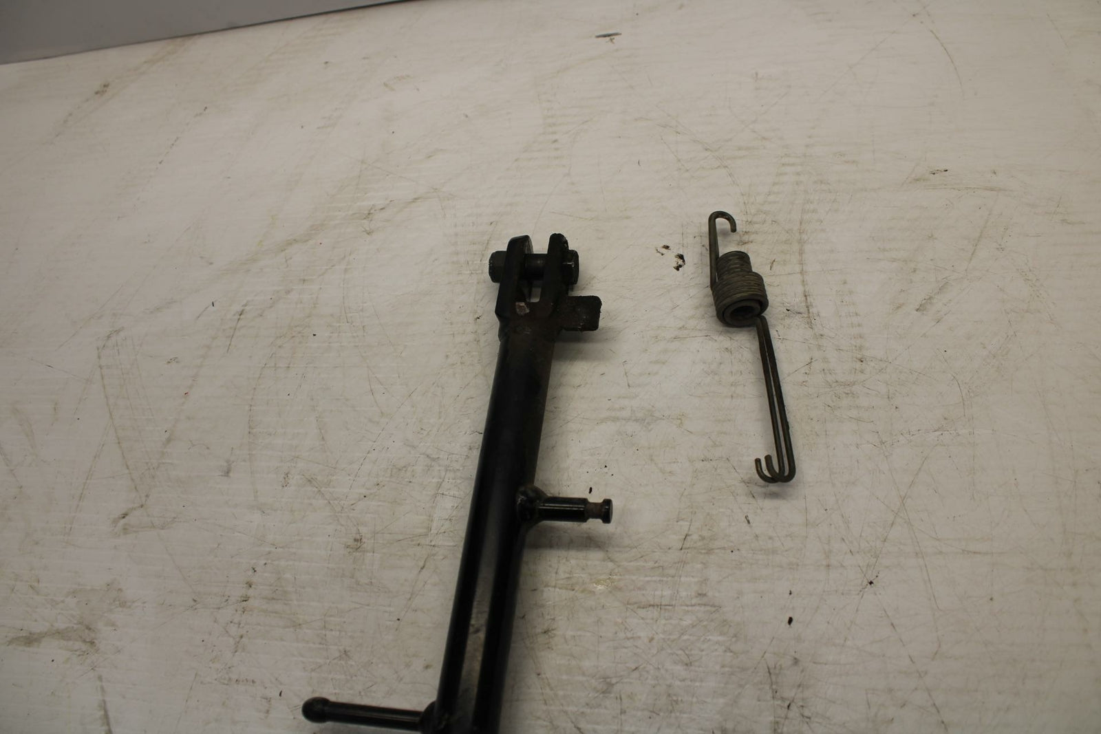 04-09 SUZUKI GS500F KICKSTAND SIDE KICK STAND 42310-01D20-019 BB261