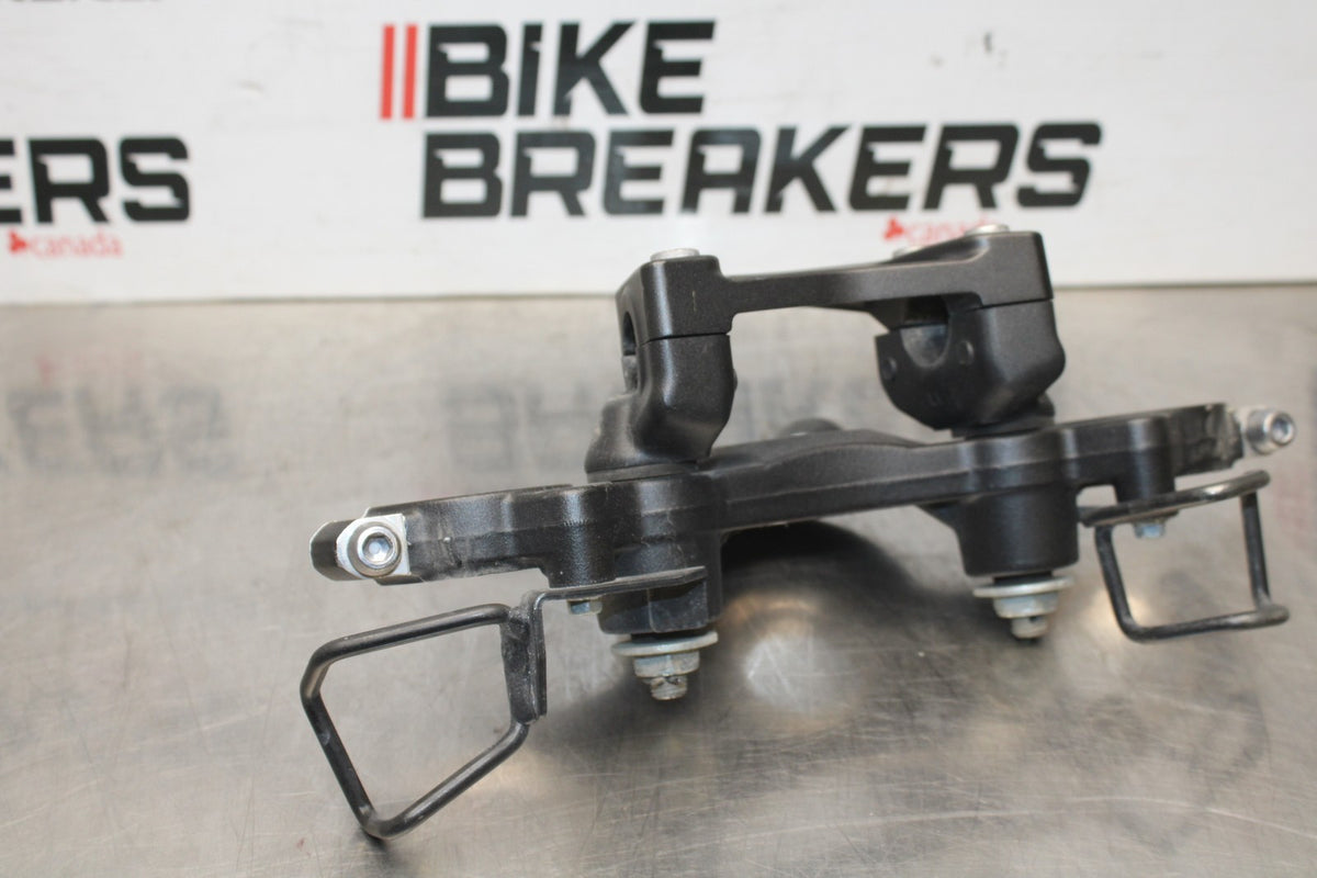 13 KAWASAKI NINJA 650 EX650F ABS FORKS UPPER TRIPLE TREE CLAMP BB828