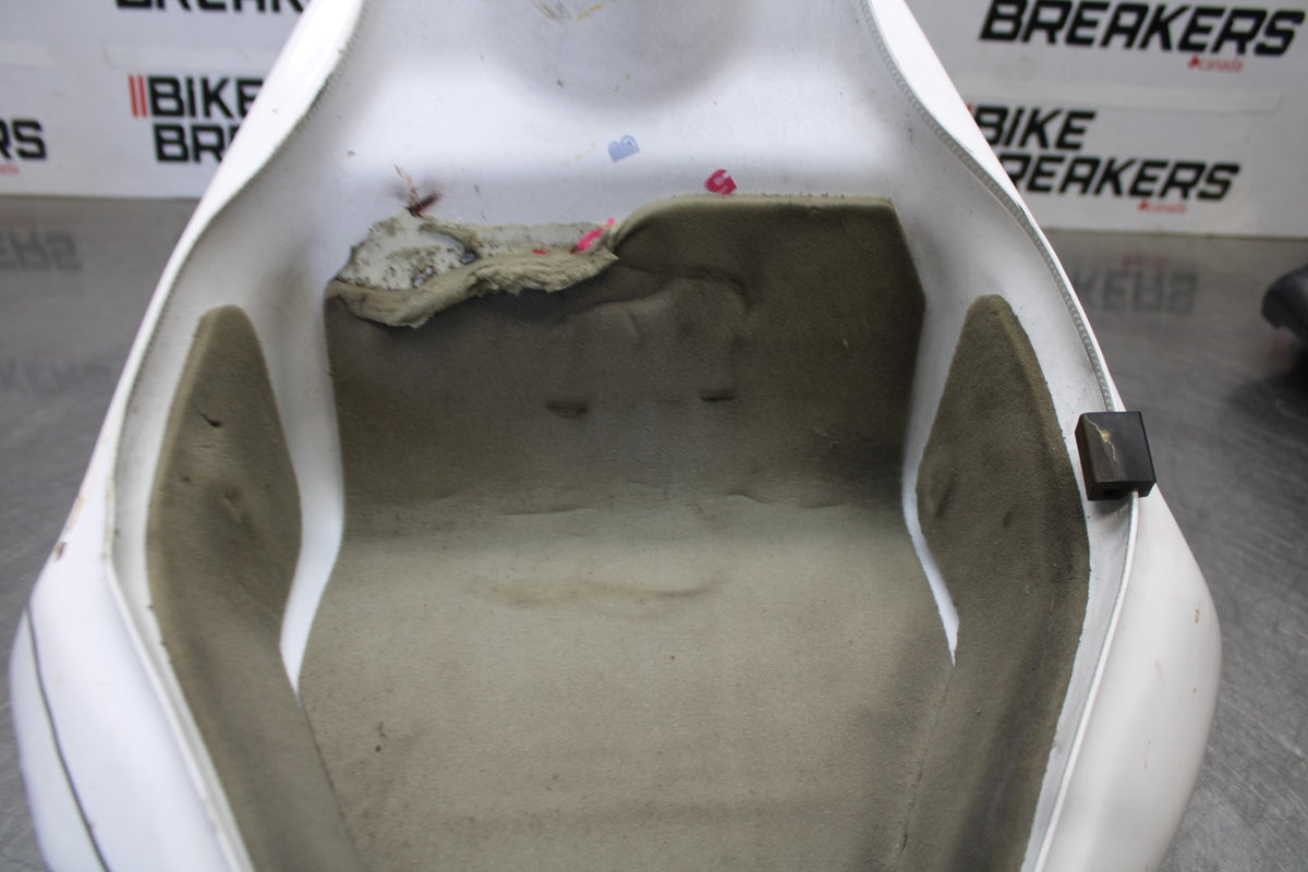 12 TRIUMPH STREET TRIPLE R GAS TANK FUEL CELL PETROL RESERVOIR BB914